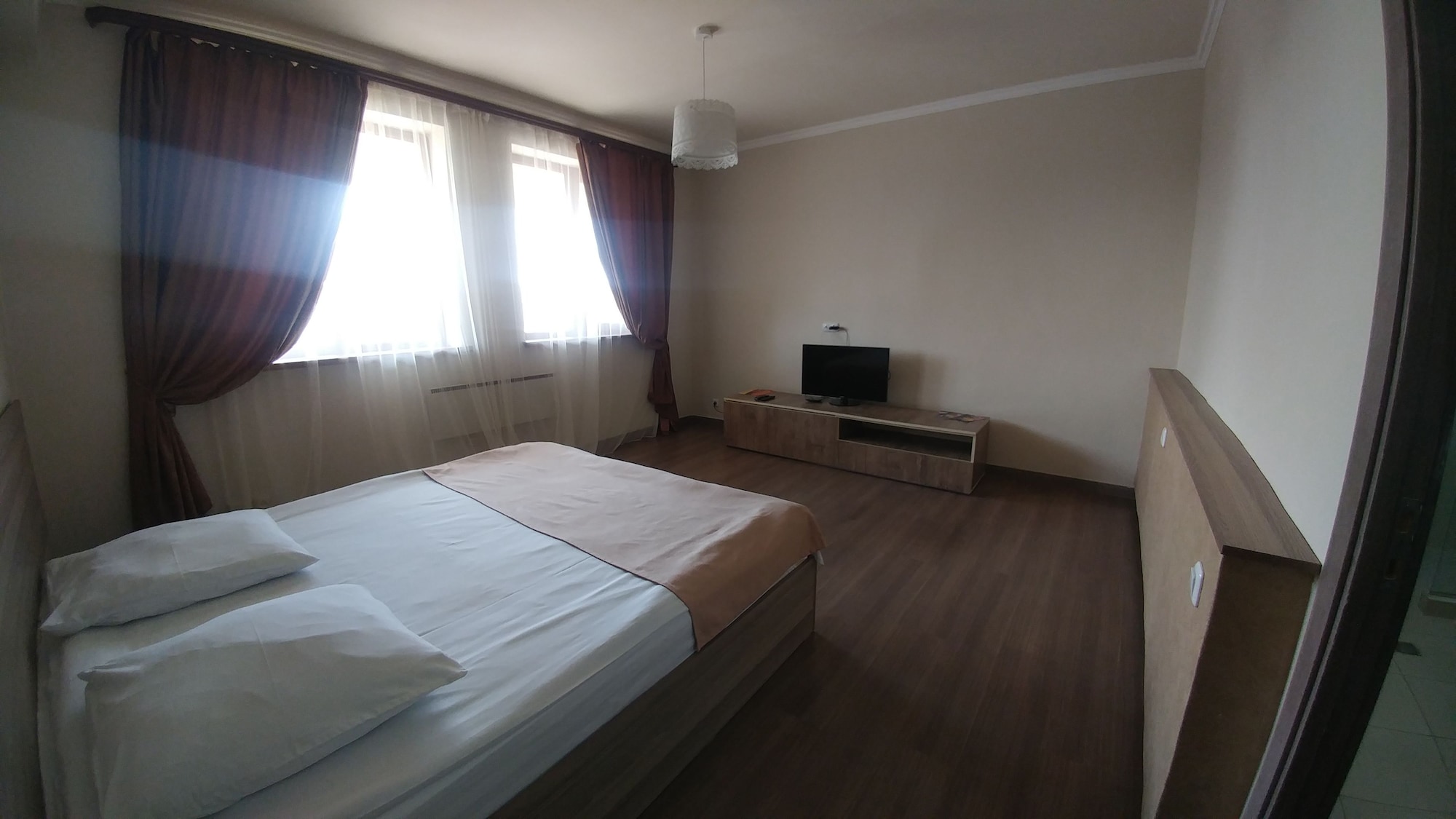 1 BEDROOM, APARTMENT
