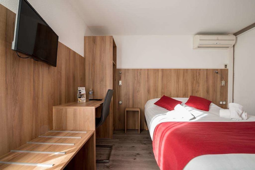 BRIT HOTEL PLAISANCE 20/61