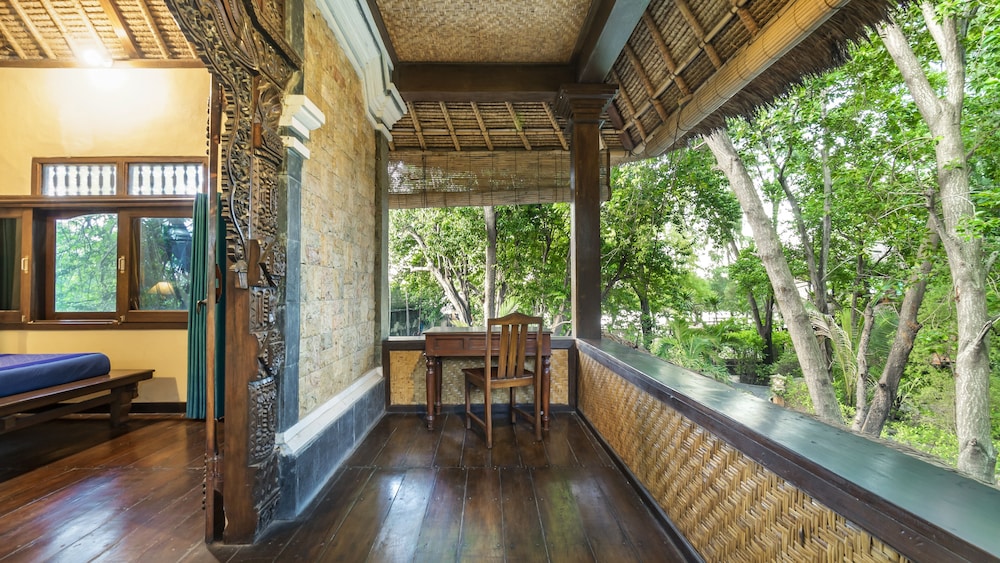 Alam Gili 27/50