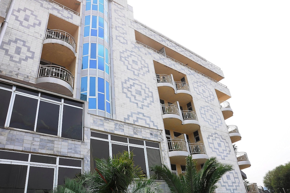 Ras Amba Hotel 3/50