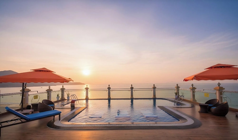 Seven Sea Hotel Da Nang 89/100
