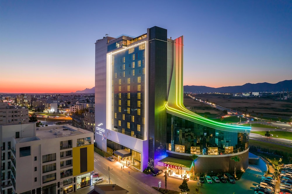 Concorde Tower Hotel and Casino 2/50
