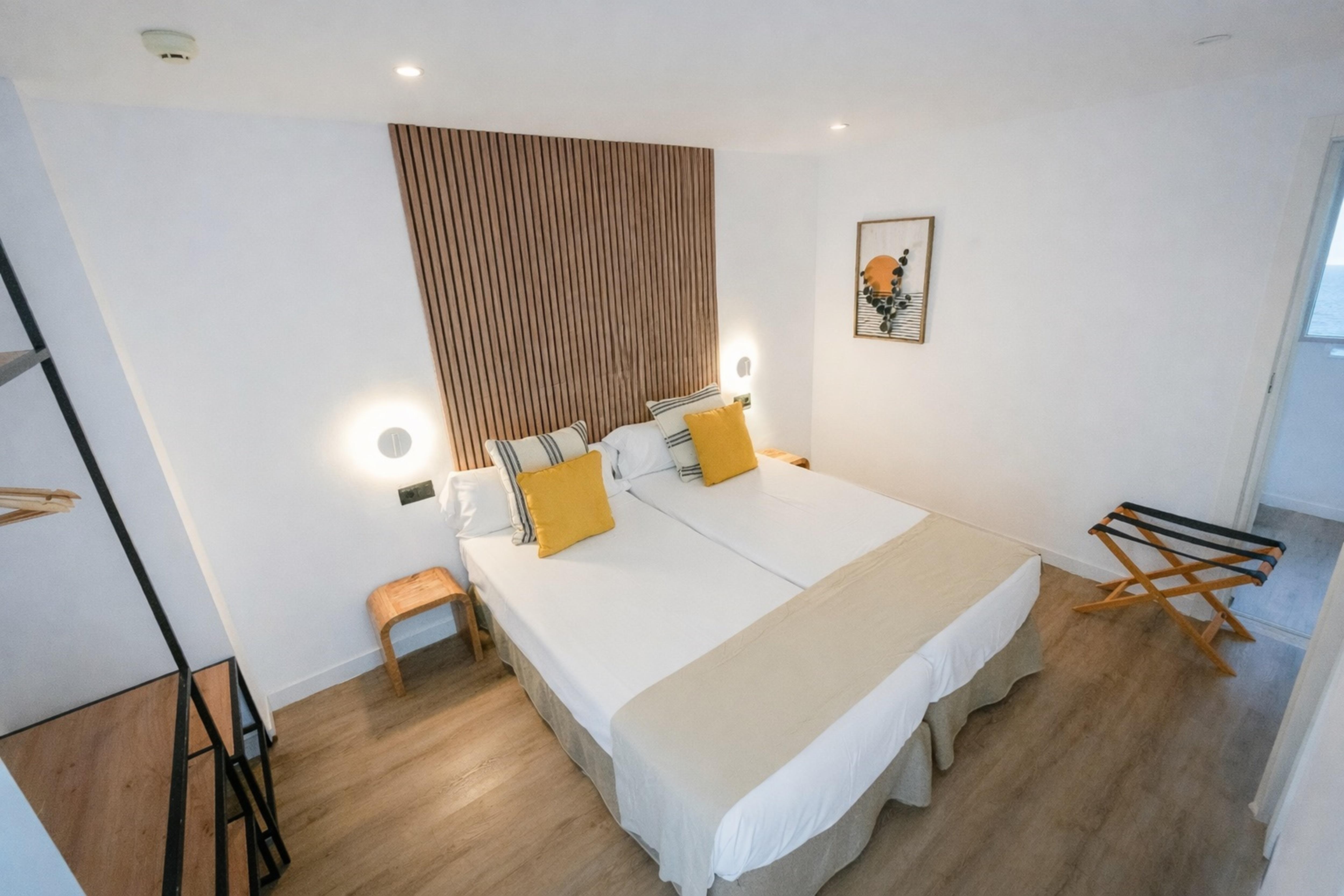 2 Bedrooms, Apartment, Balcony or Terrace