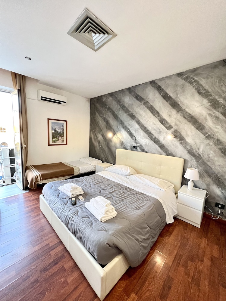 SUPERIOR, DOUBLE BED, BALCONY