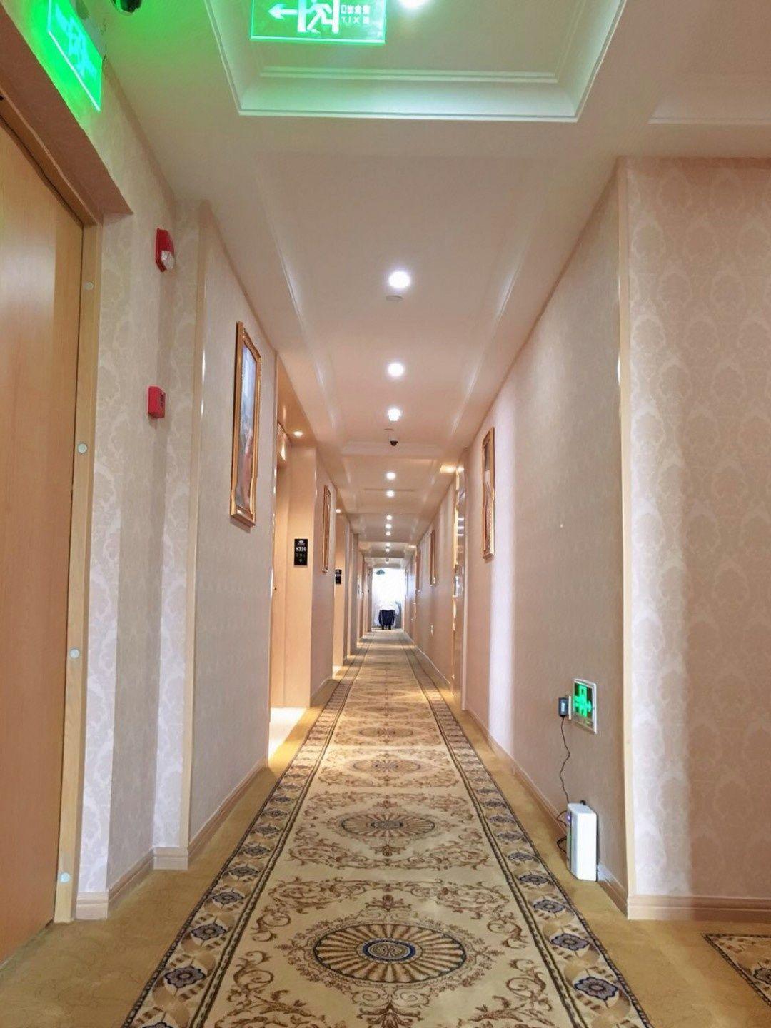 Vienna Hotel (Shanghai Hongmei South Road) 11/39