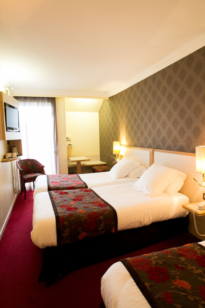 Relais Du Roy 12/51
