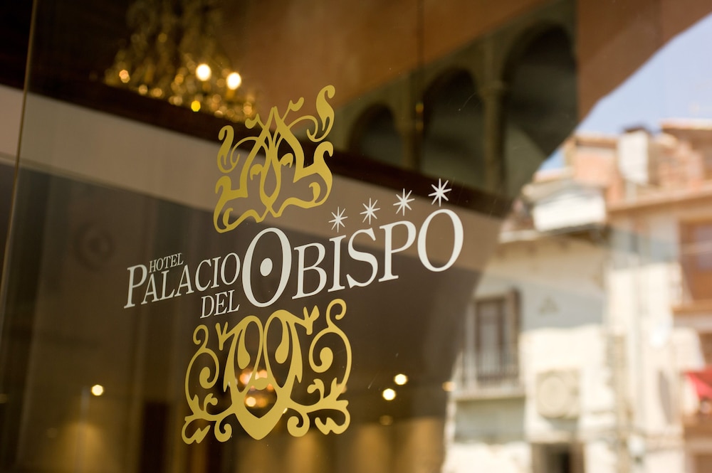 Palacio Del Obispo 6/17