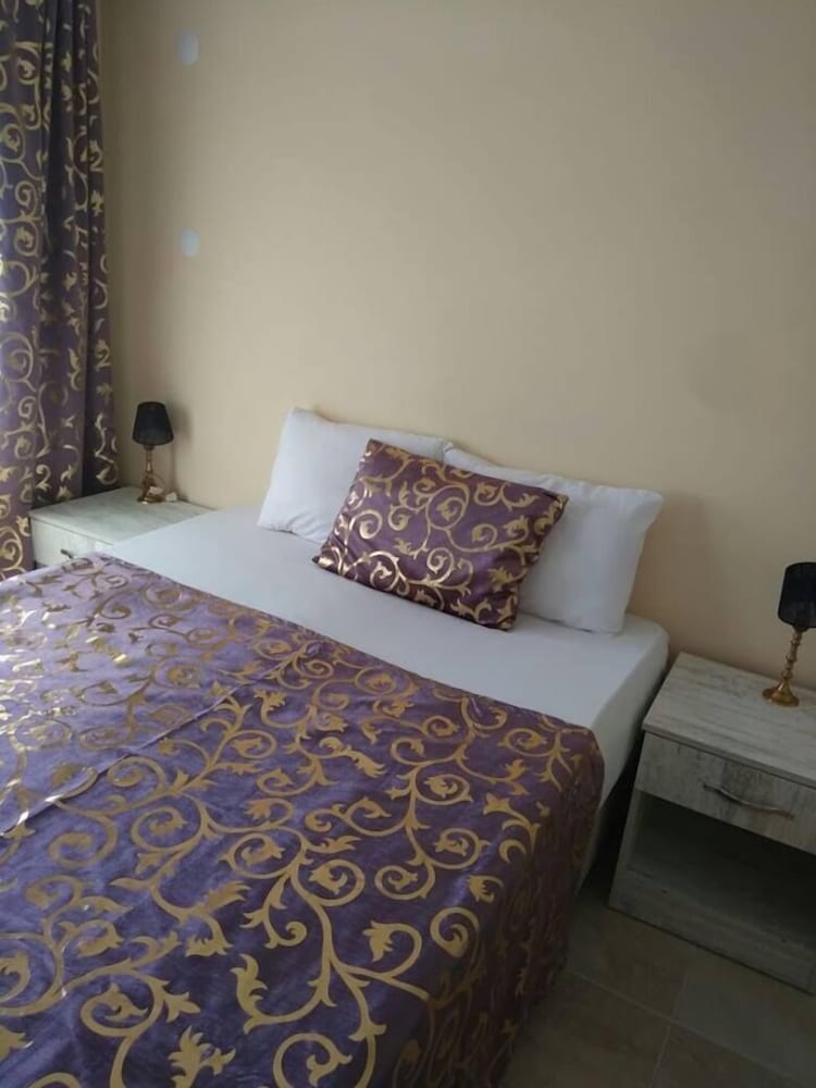 Camlik 87 Hotel Ayvalik 36/63