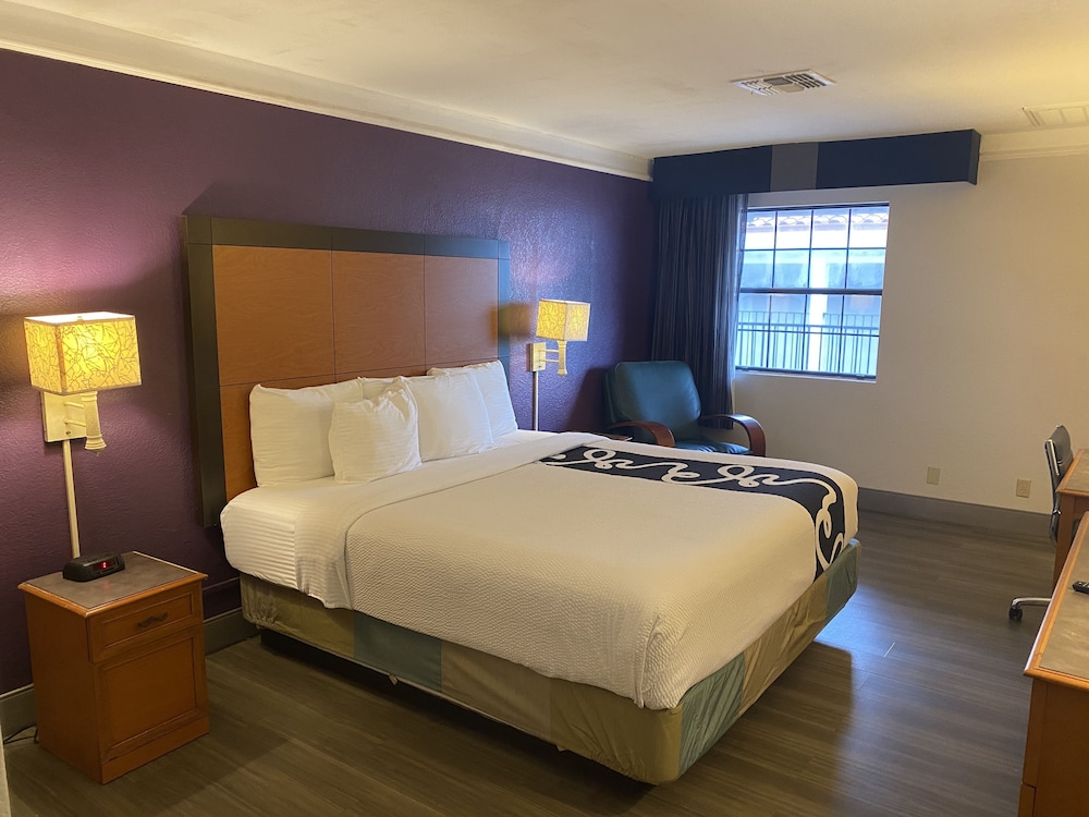 La Quinta Inn Corpus Christi North 24/71