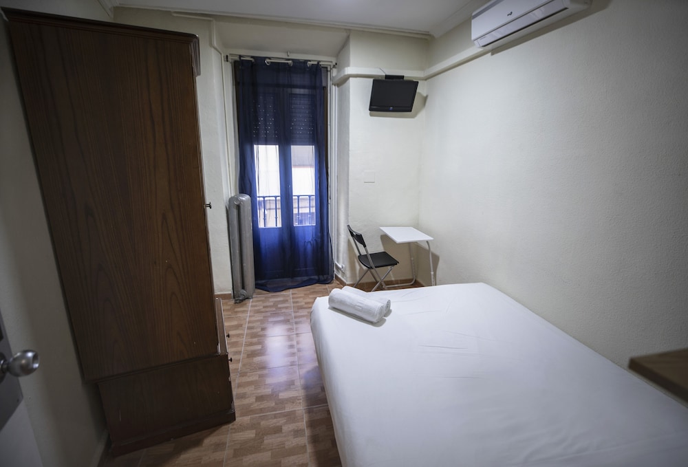 Hostal Los Perales 7/27