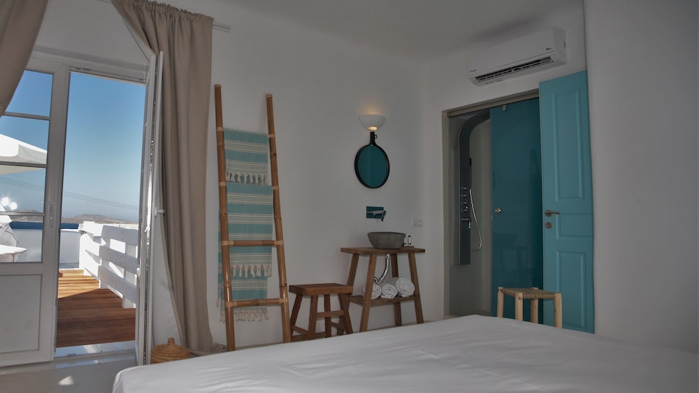 Mykonos Moussa Suites 11/50