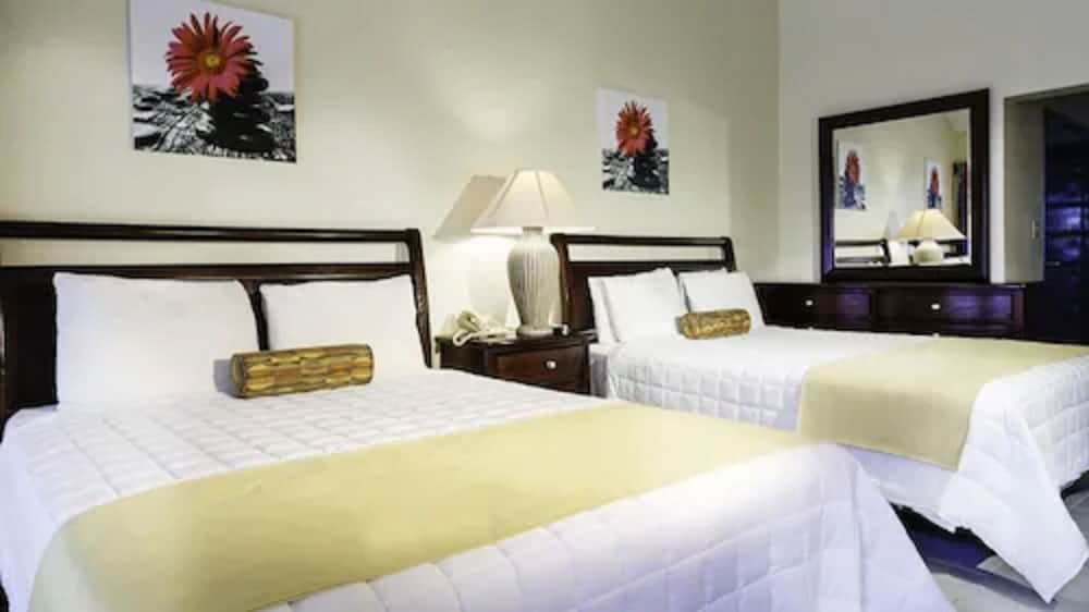 Horizon View Beach Hotel 10/46