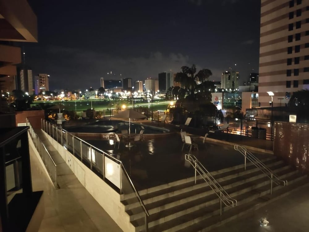 Kubitschek Plaza Hotel 10/50