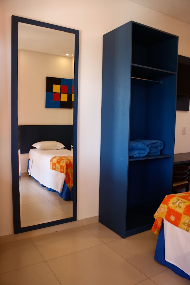 Hotel Acoriano 28/68