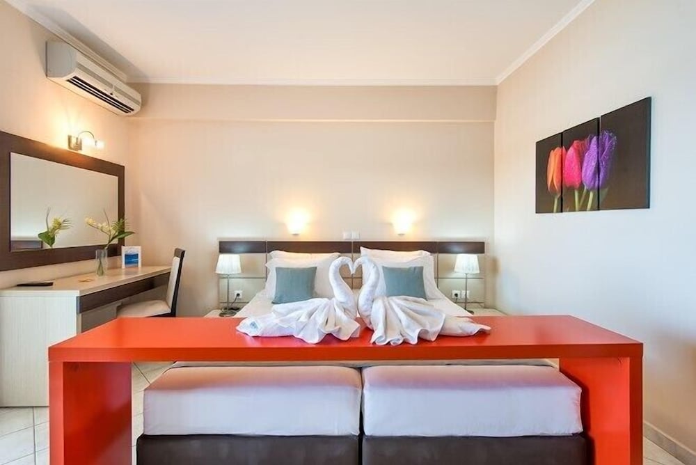 DELUXE, DOUBLE BED, SEA VIEW