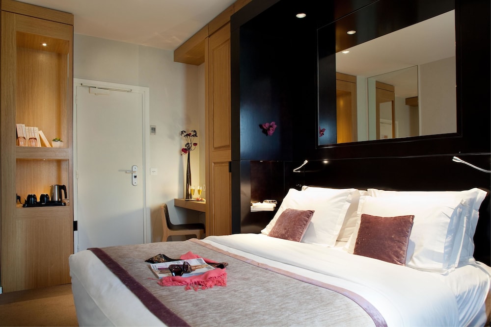 Marceau Champs Elysees 22/39