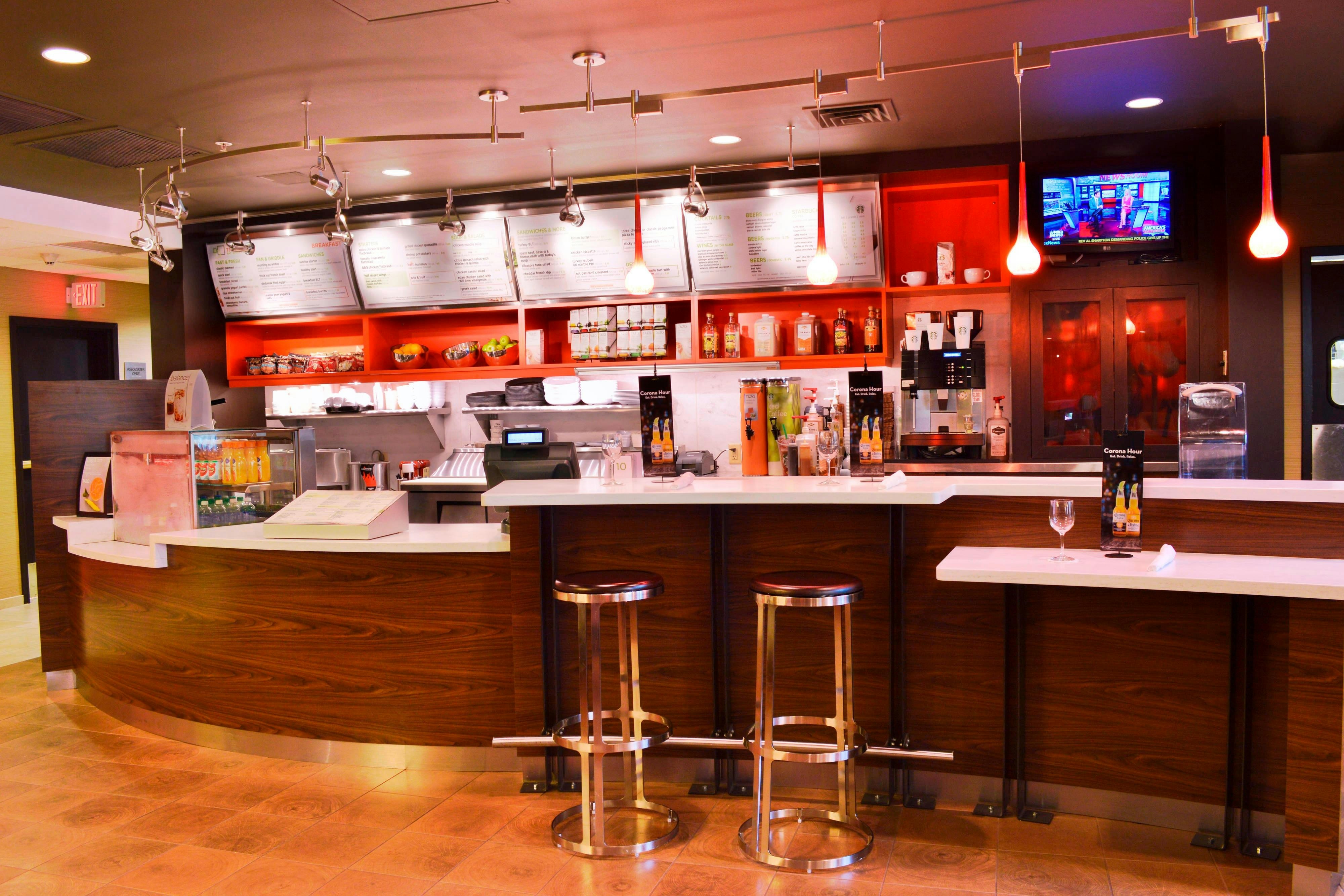 Courtyard by Marriott Concord 2/2