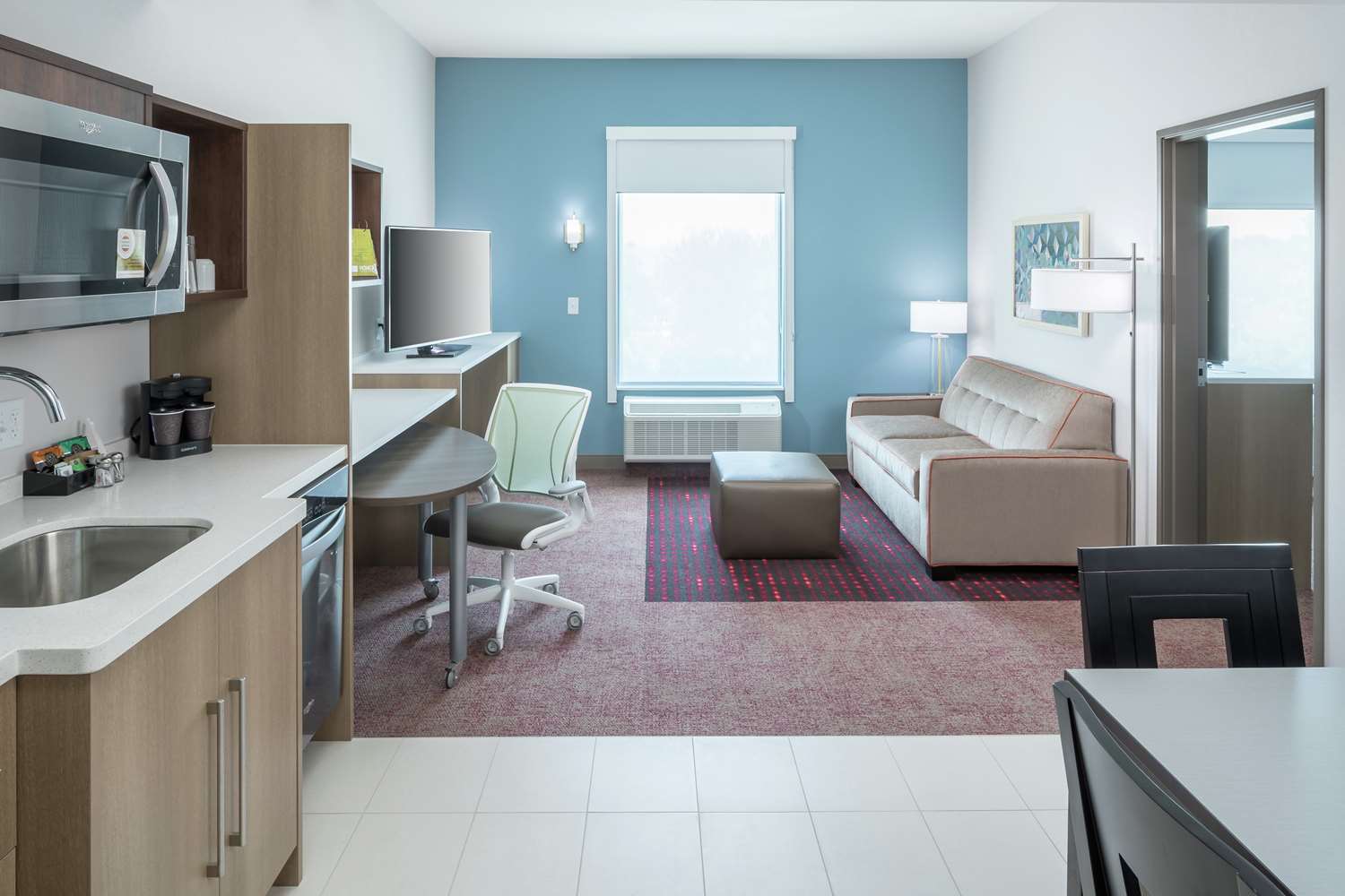 Home2 Suites By Hilton Orlando Airport Fl 42/43