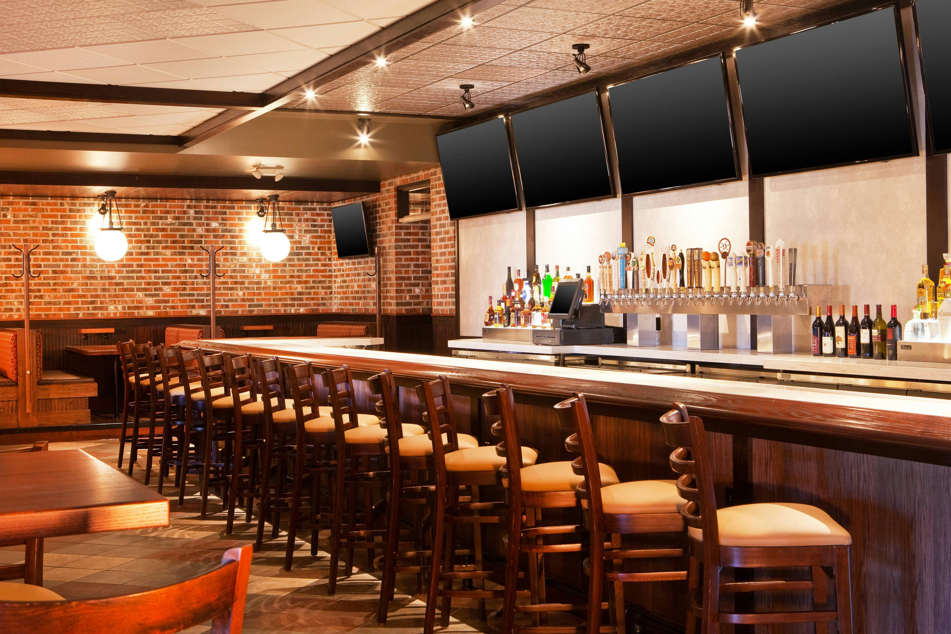 Four Points by Sheraton Saginaw 14/20