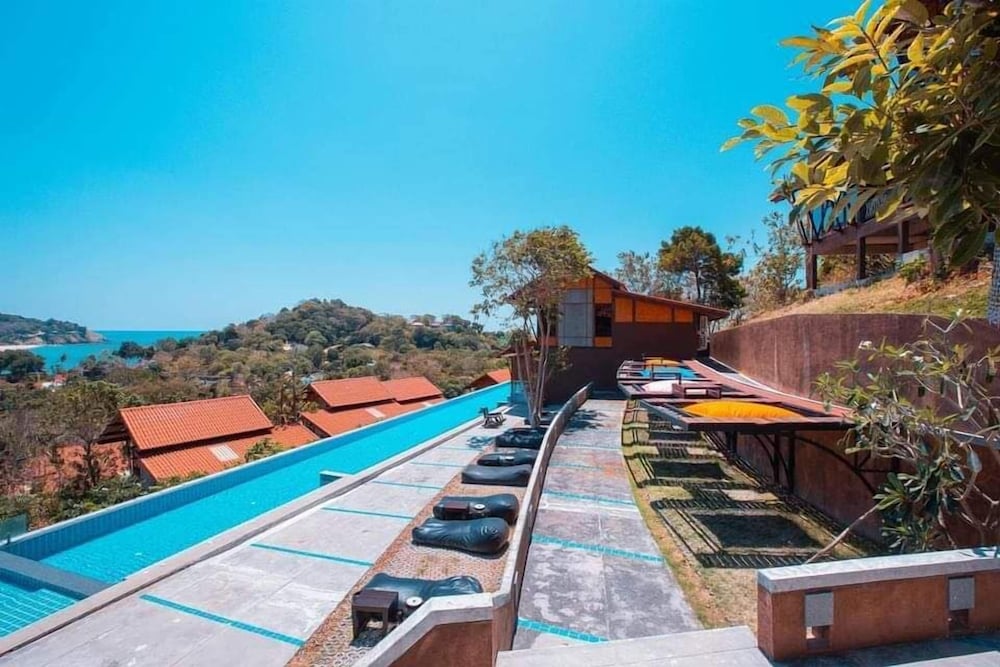 Alama Sea Village Resort 45/70