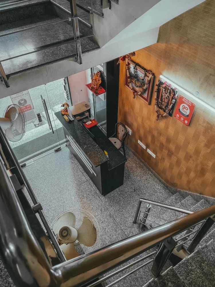 Hotel Sle Residency 6/36