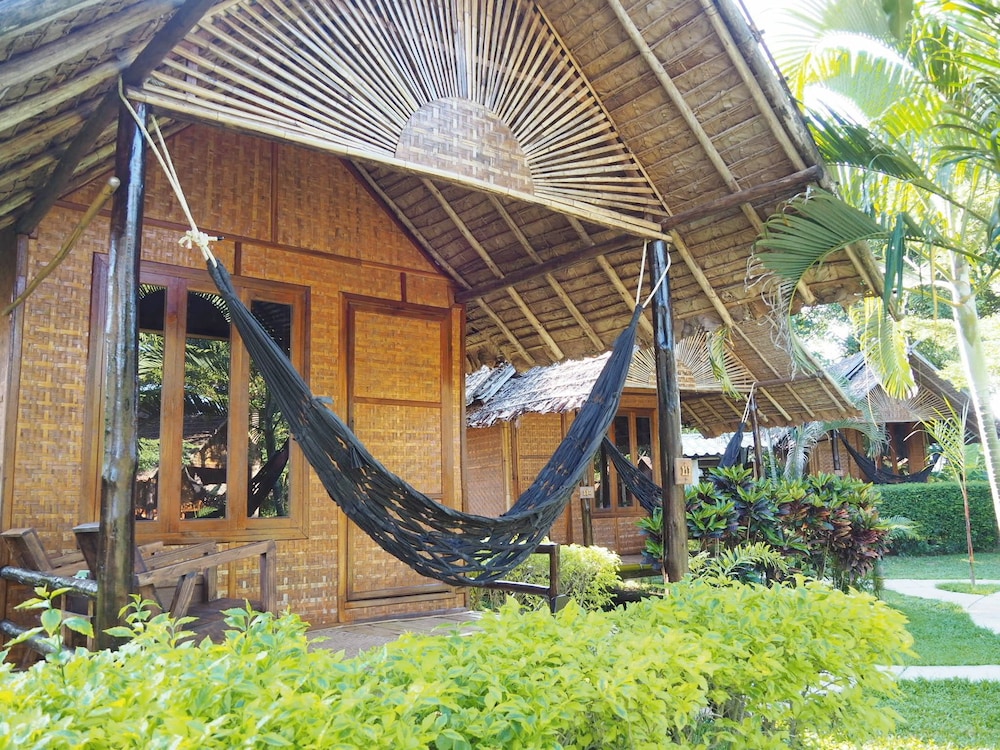 Pai Country Hut 23/50