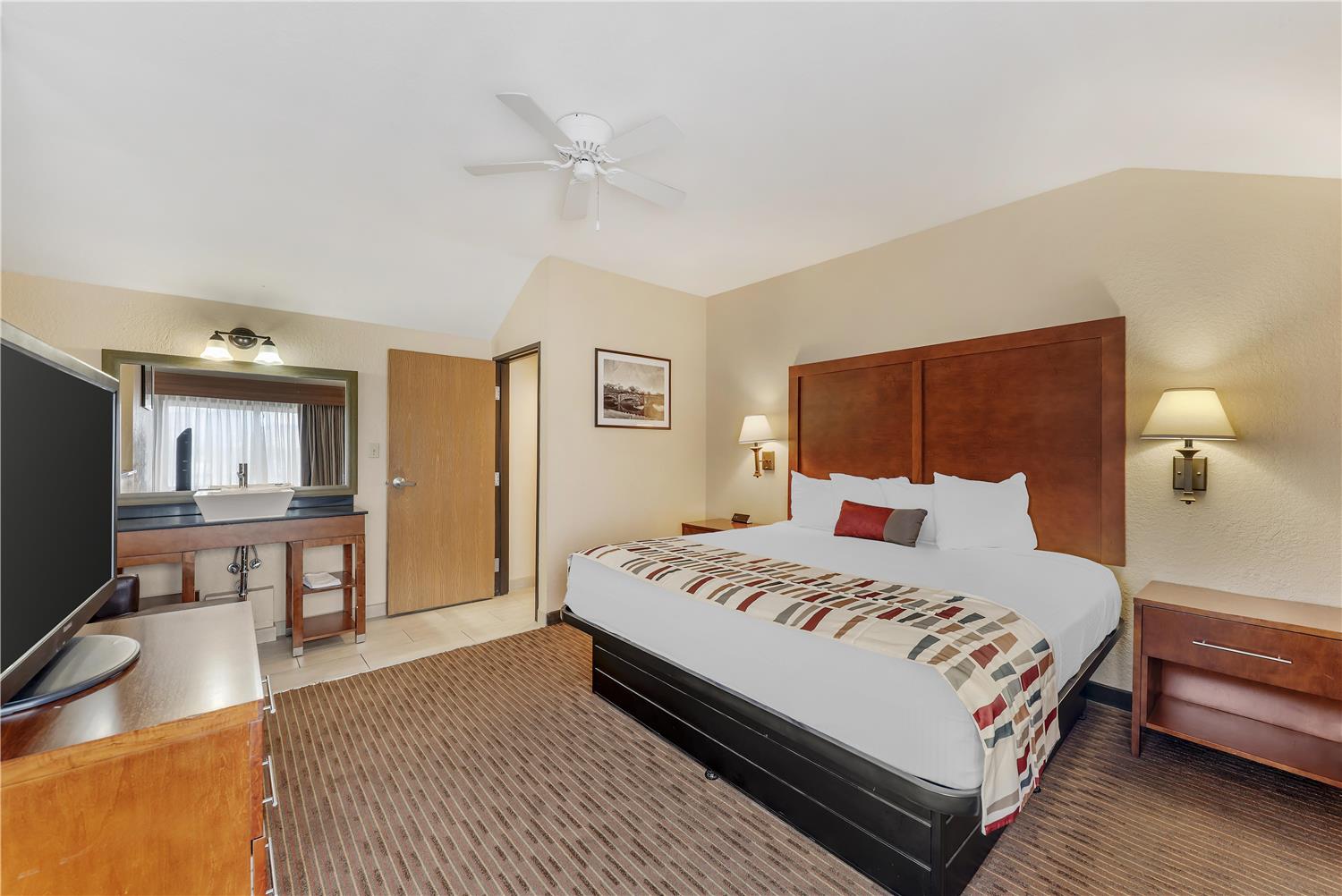 Loft, Suite, 2 King Beds, Sofa