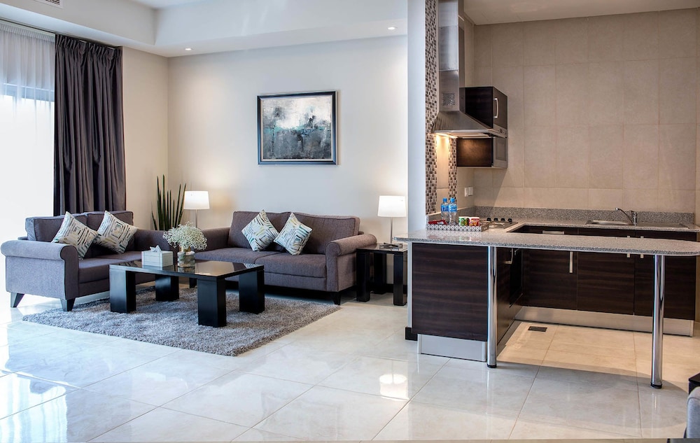 Loumage Suites Spa Seef 48/70