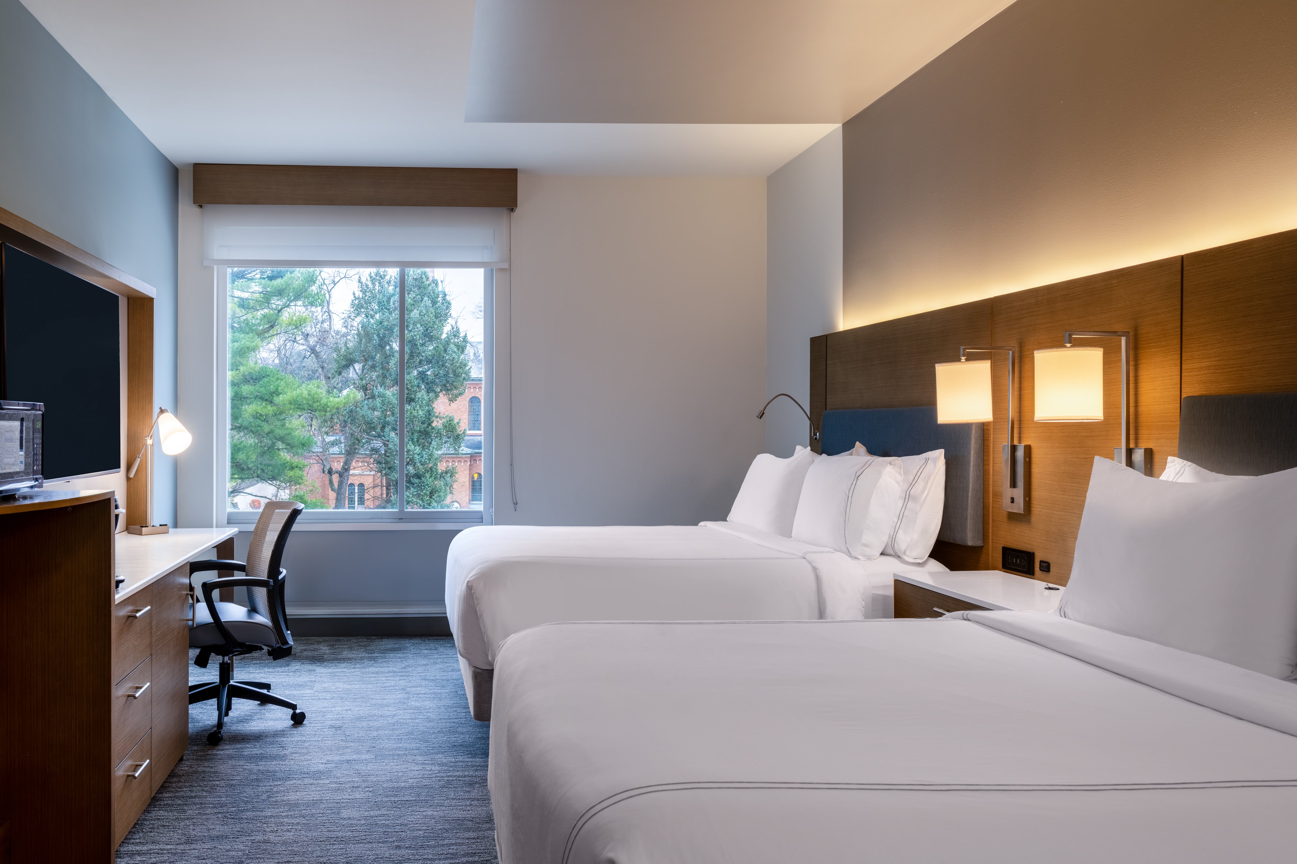 Standard, 2 Queen Beds