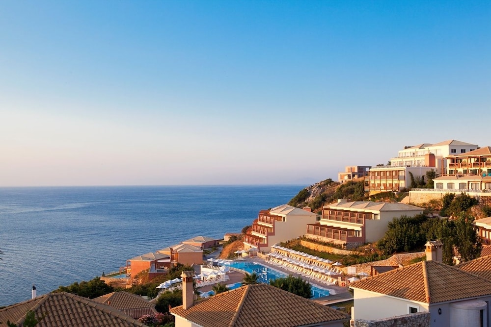 Apostolata Island Resort and Spa 64/71