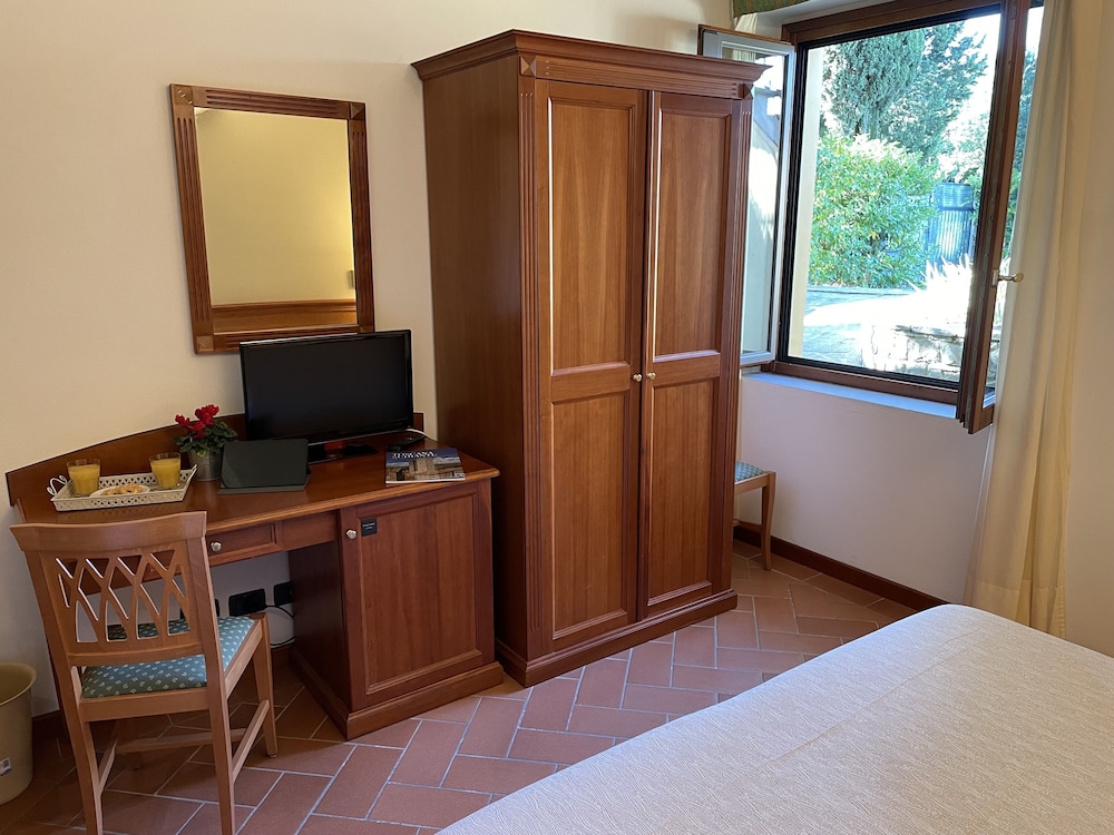 Villa dei Bosconi 25/45