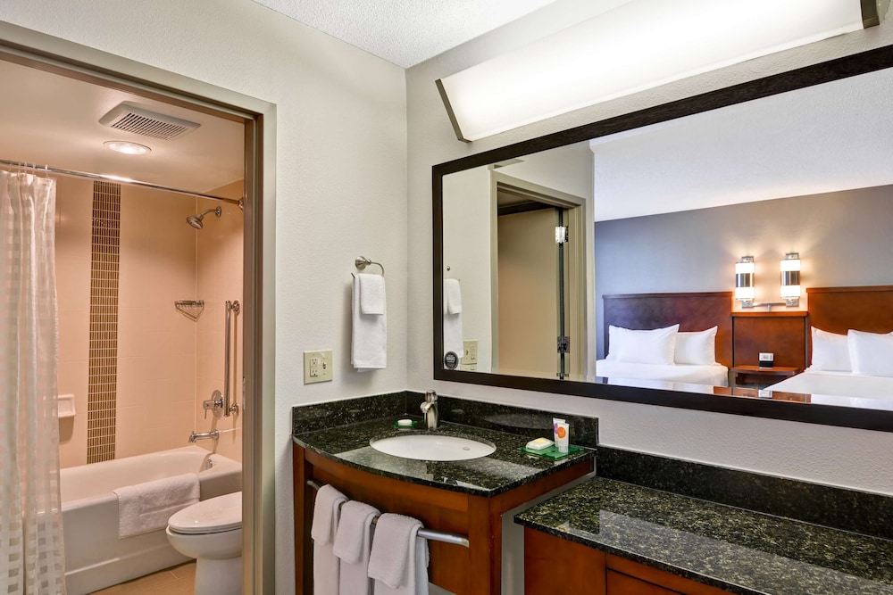 Hyatt Place Memphis Wolfchase Galleria 17/51