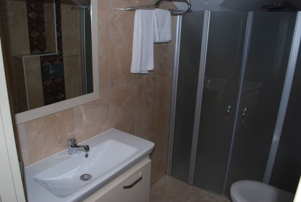 Funda Hotel 28/30