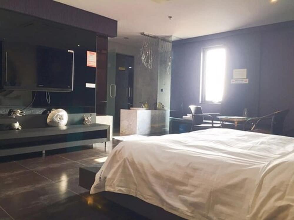 Qingdao Hengbo Hotel 9/29