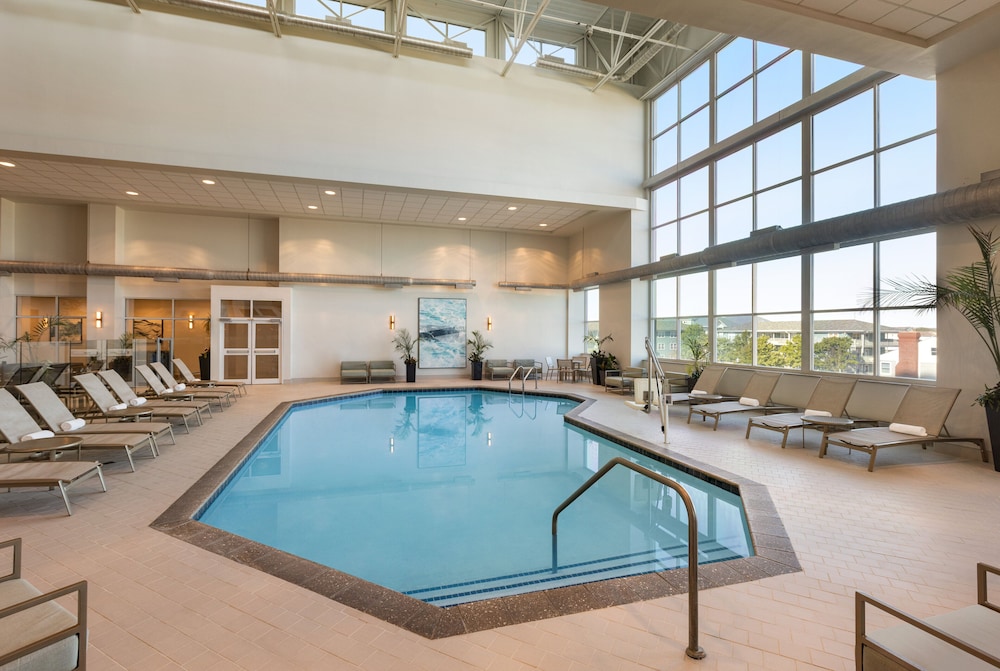 Holiday Inn Hotel And Suites Ocean City 33/78