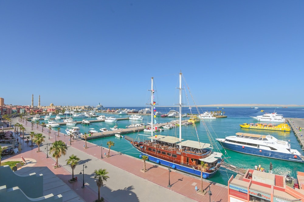 Ajira Boutique Hurghada Marina Hotel 47/57