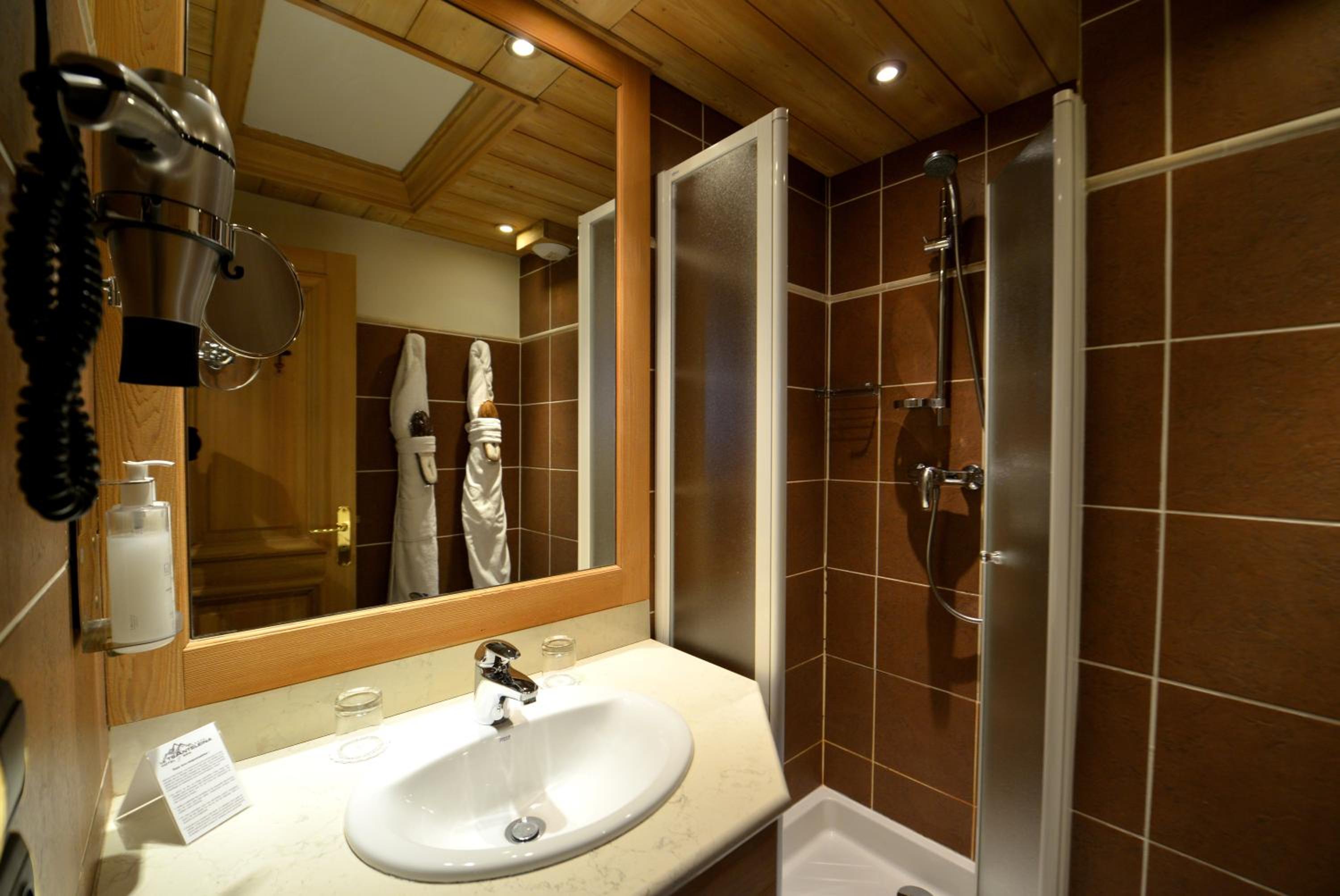 Standard, Double Bed, Village View، Hôtel Tsanteleina 5/5