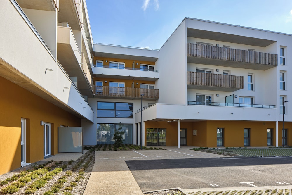 Quality Aparthotel Plerin Saint-Brieuc 36/40