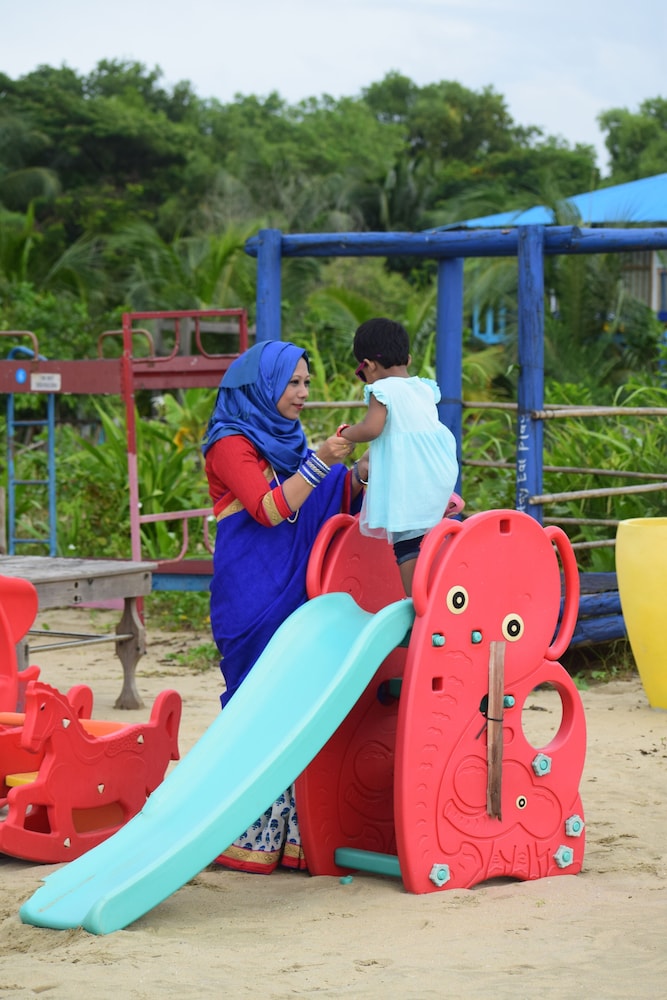Mermaid Beach Resort 35/50