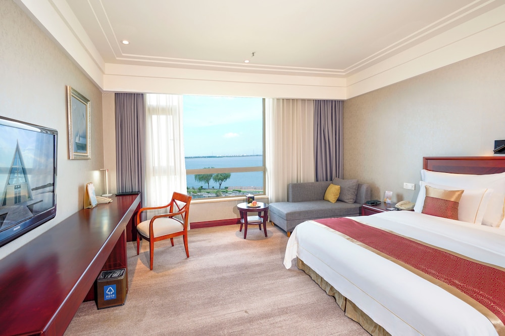 Tongli Lakeview Hotel 15/76