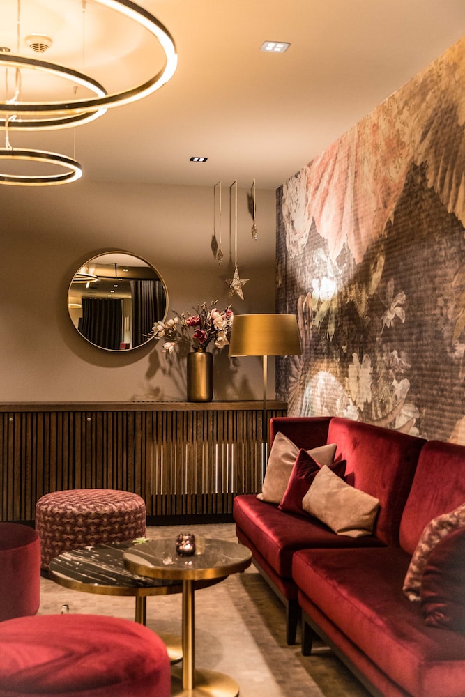 Parkhotel Schmid 34/63