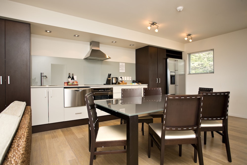 Sea Spray Suites 45/61