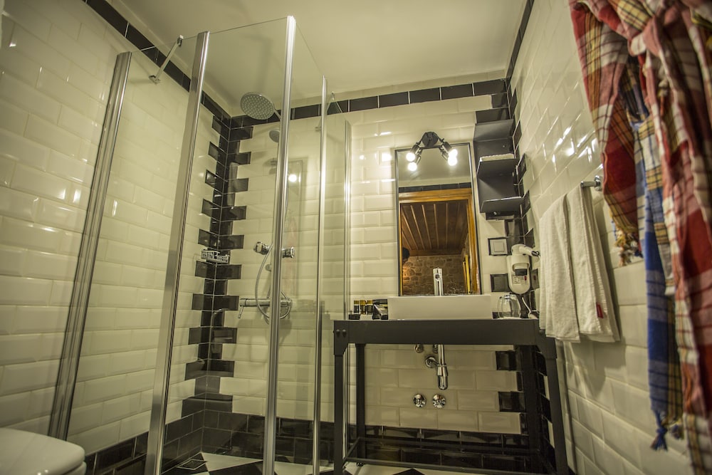 Char Me Boutique Hotel 77/77
