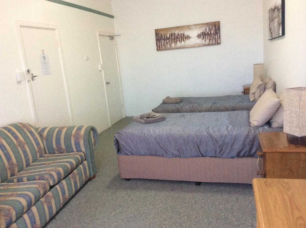 The New Whyalla Hotel 11/33