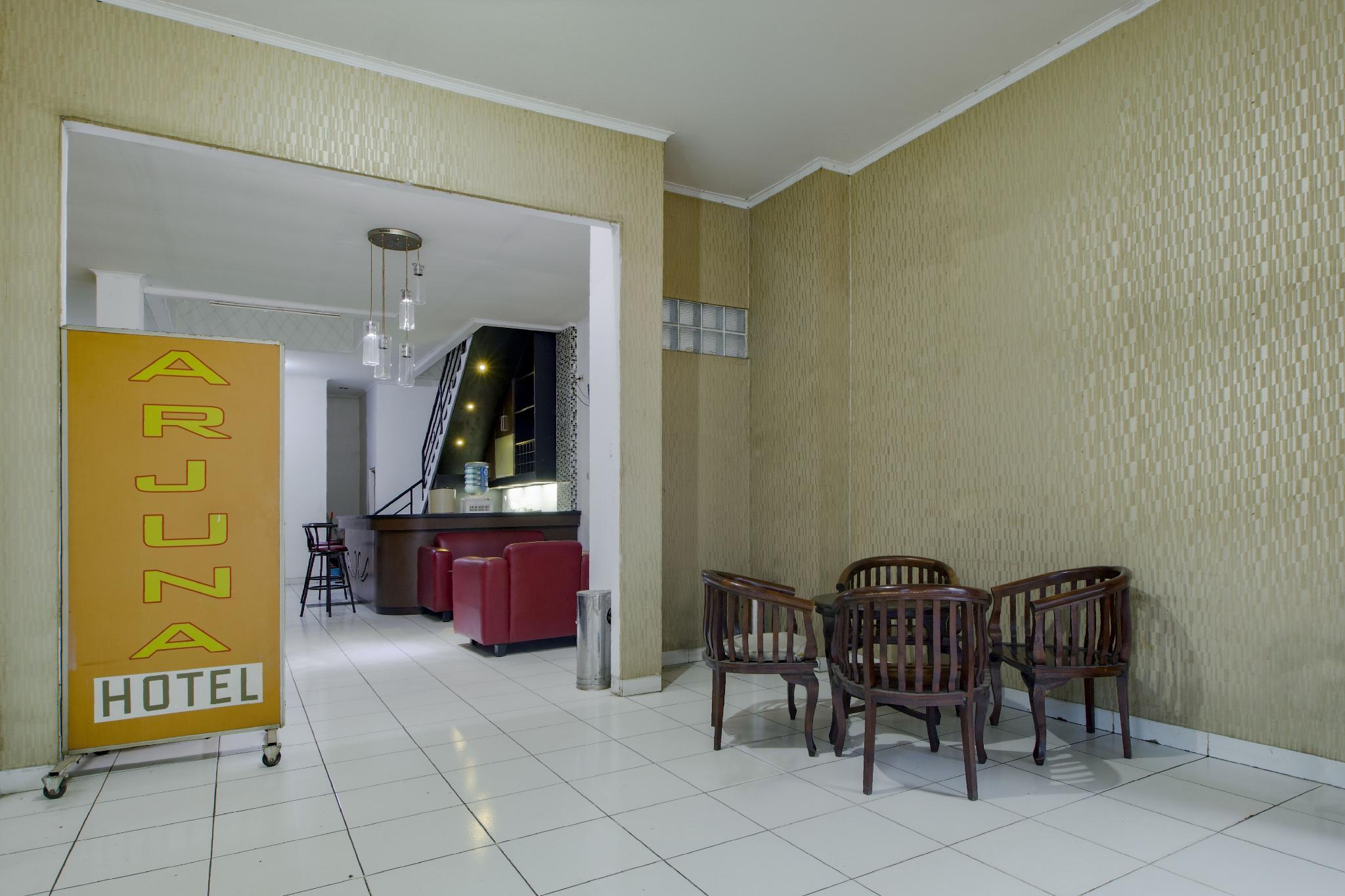 Hotel Arjuna Bekasi 8/20