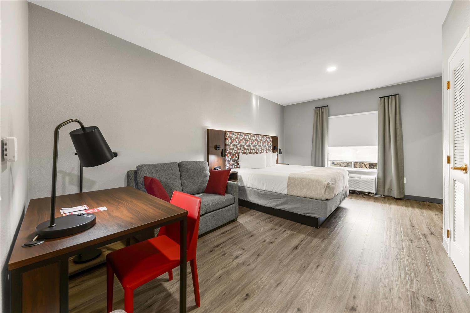 Hawthorn Suites By Wyndham College Station 35/60