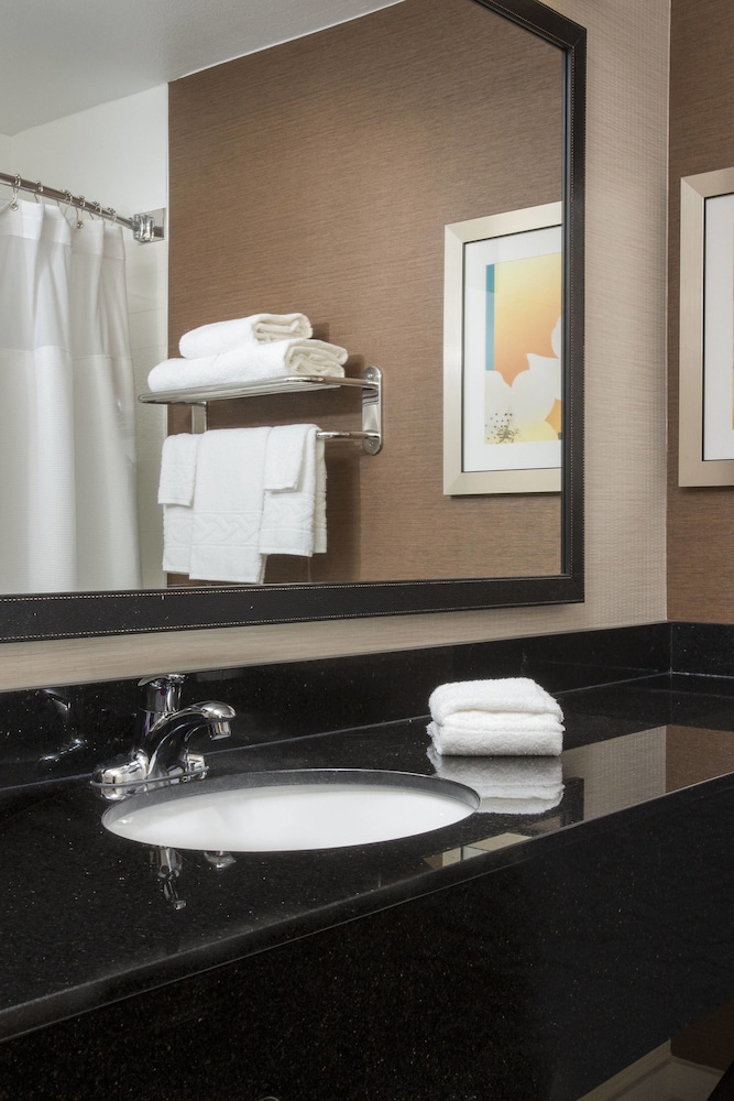 Fairfield Inn Suites Greeley 11/21