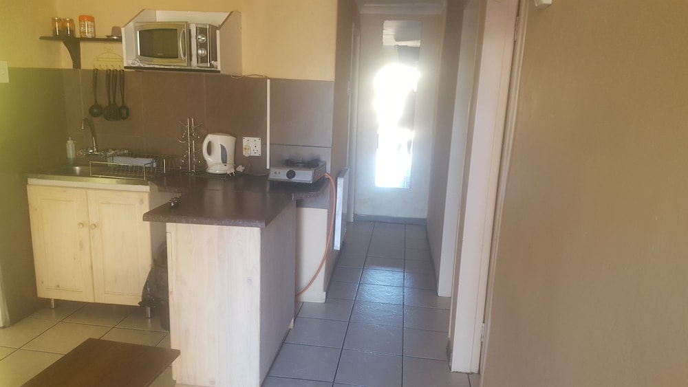 African Sky Guest House 3/50