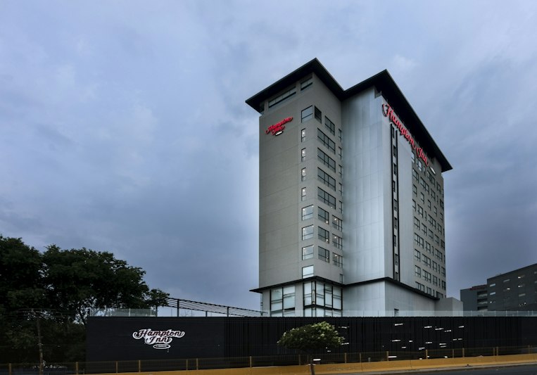 Hampton Inn And Suites San Luis Potosi Slp 2/53