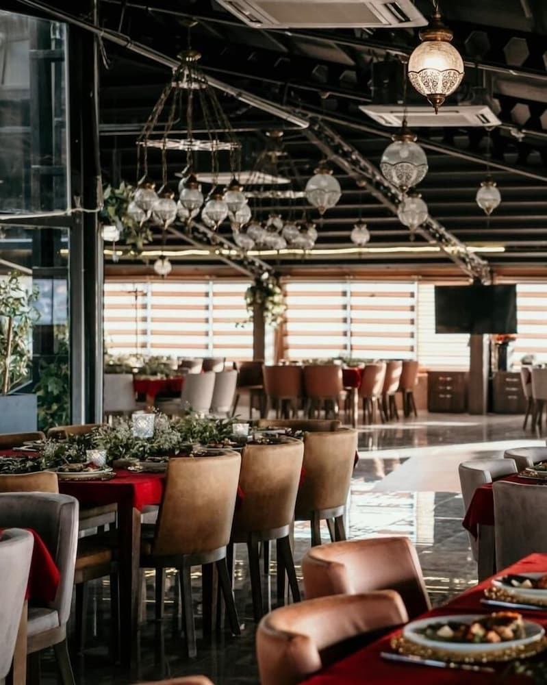 Yucel Hotel 39/50